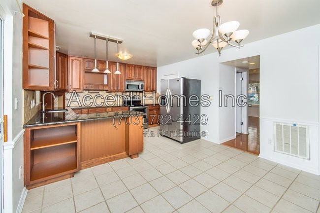6509 China Grove Ct - Photo 6 of 33