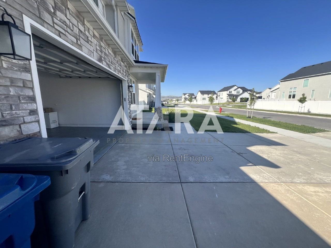 1754 N Oakwood Ln - Photo 5 of 50
