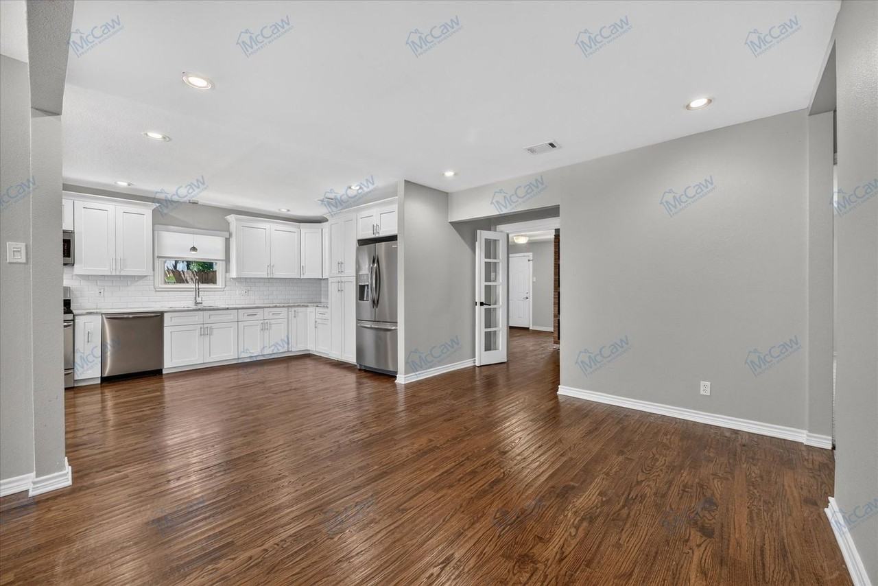4727 Wateka Dr - Photo 6 of 31