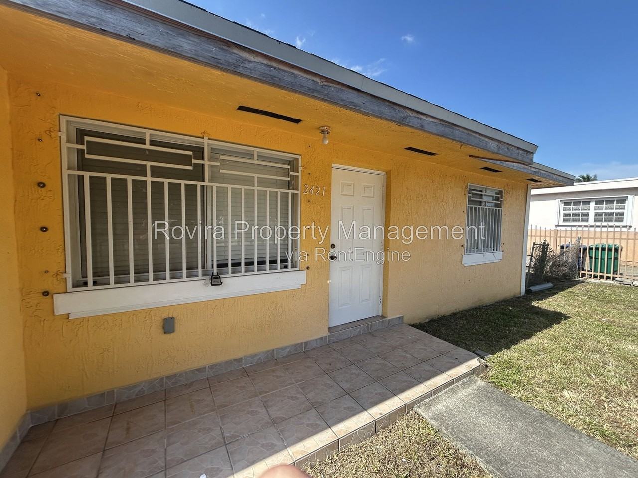 2421 Nw 99th Ter