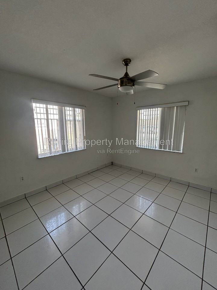 2421 Nw 99th Ter - Photo 5 of 14