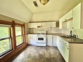 605 W Kalamazoo Ave #2 - Photo 1 of 1