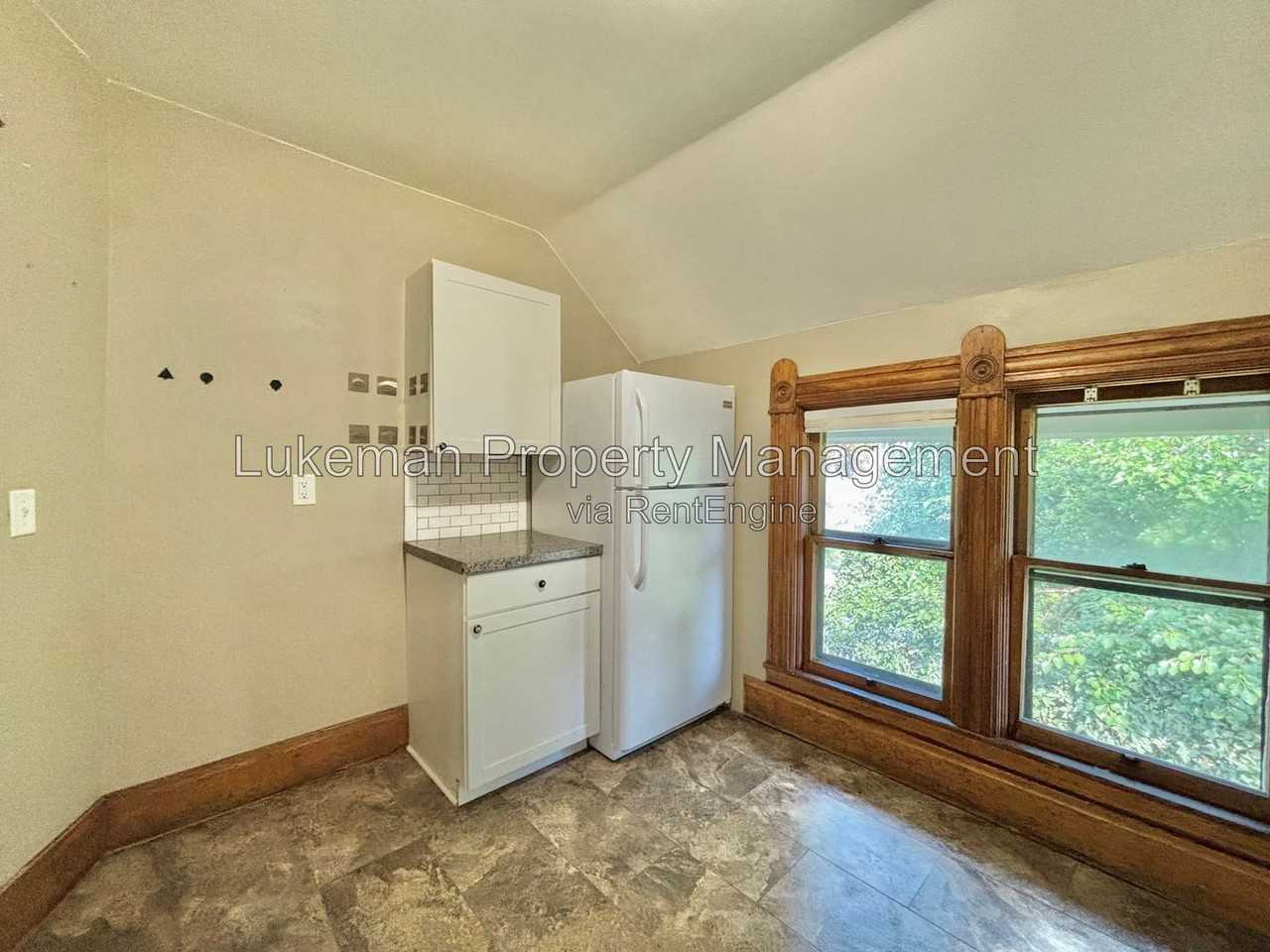 605 W Kalamazoo Ave #2 - Photo 2 of 12