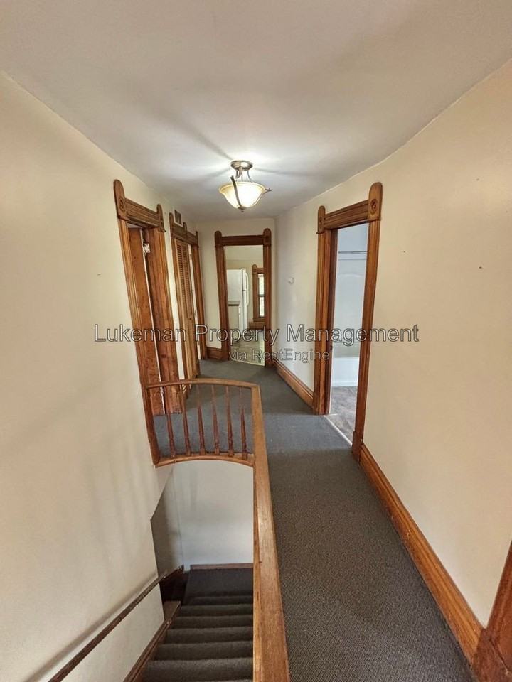 605 W Kalamazoo Ave #2 - Photo 3 of 12