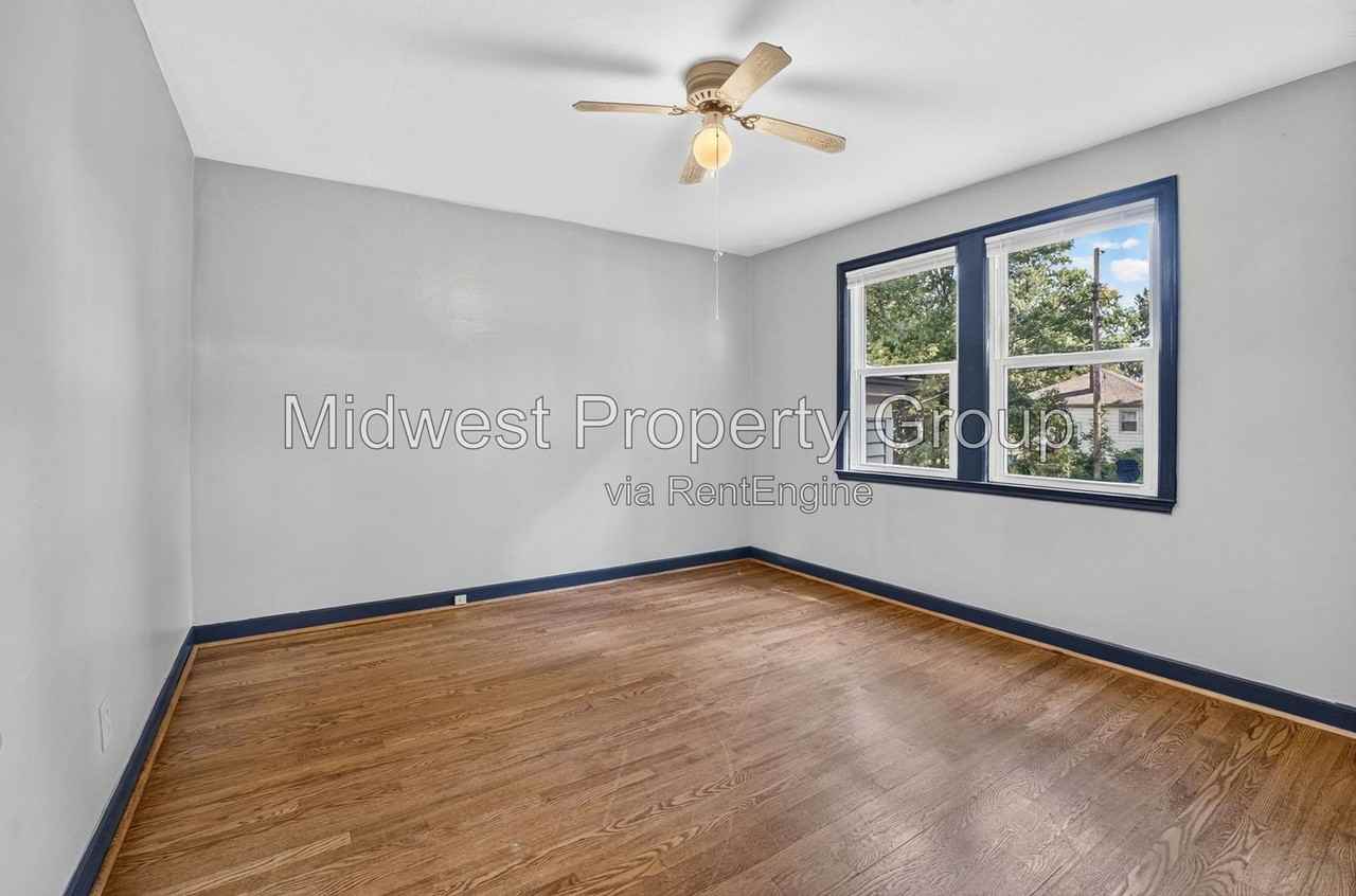 7716 Brocton Ct - Photo 6 of 27