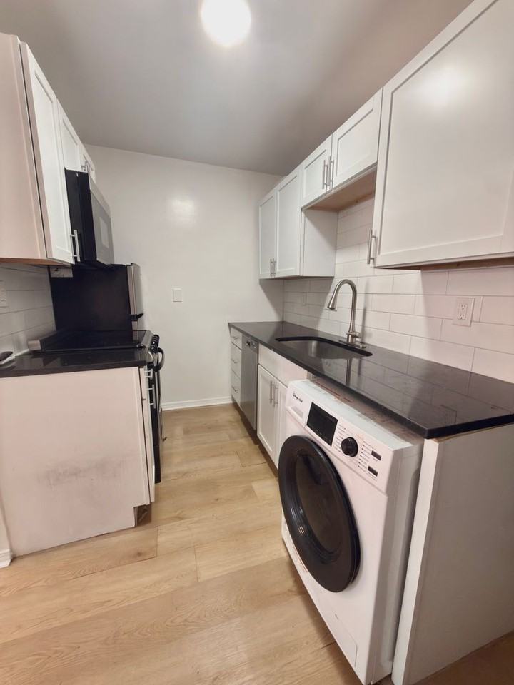 139 E Clifton Ave #400 - Photo 2 of 7