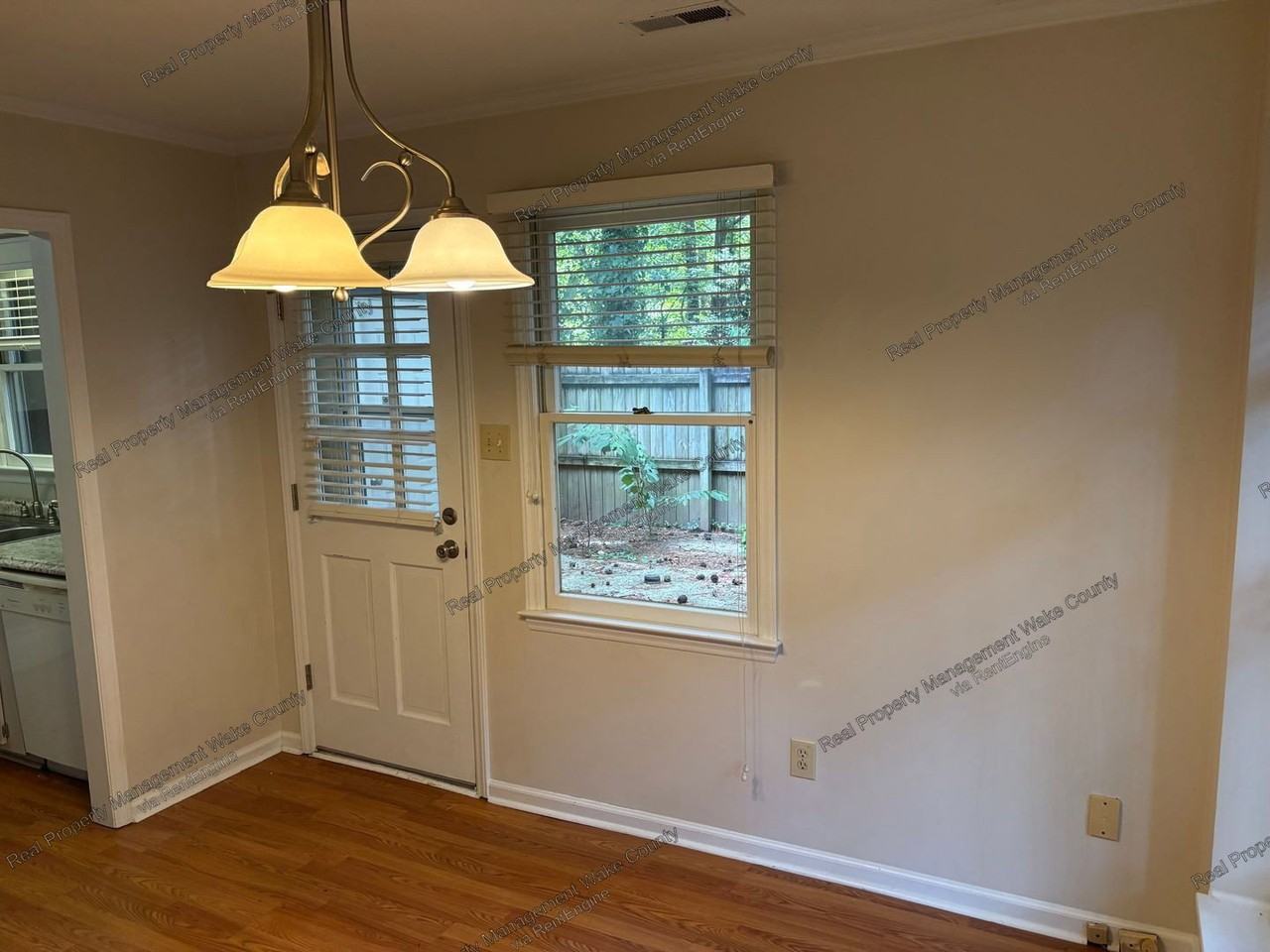 5512 Hamstead Xing - Photo 5 of 41