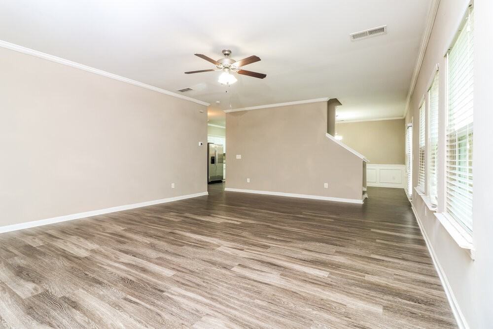 542 Fieldcrest Dr - Photo 6 of 17