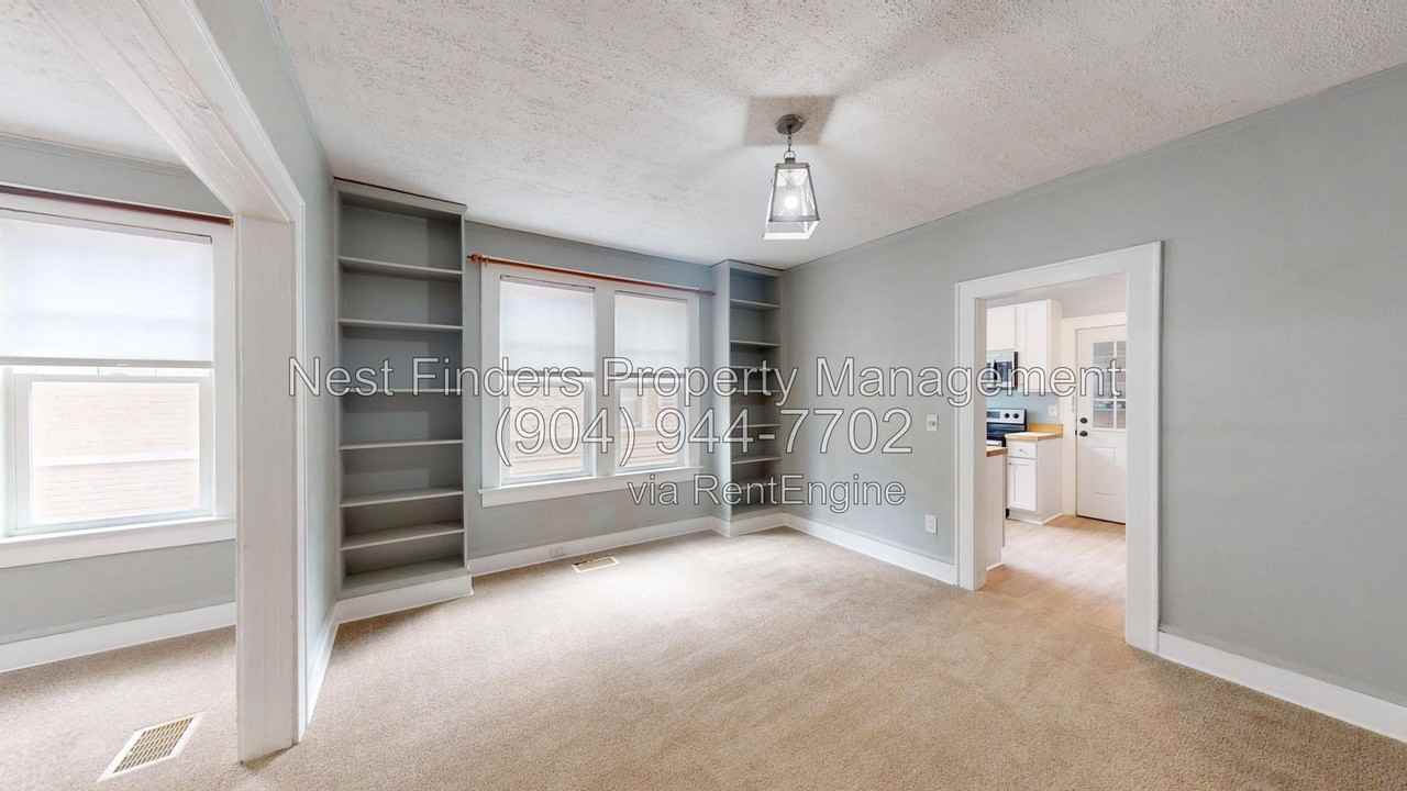 2739 Herschel St - Photo 7 of 20