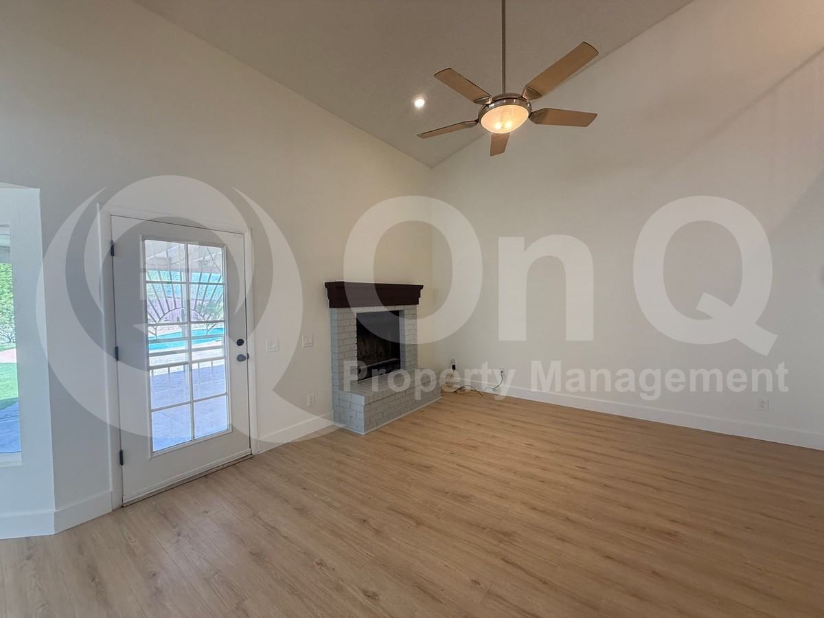 1562 N Atwood Ave - Photo 7 of 36