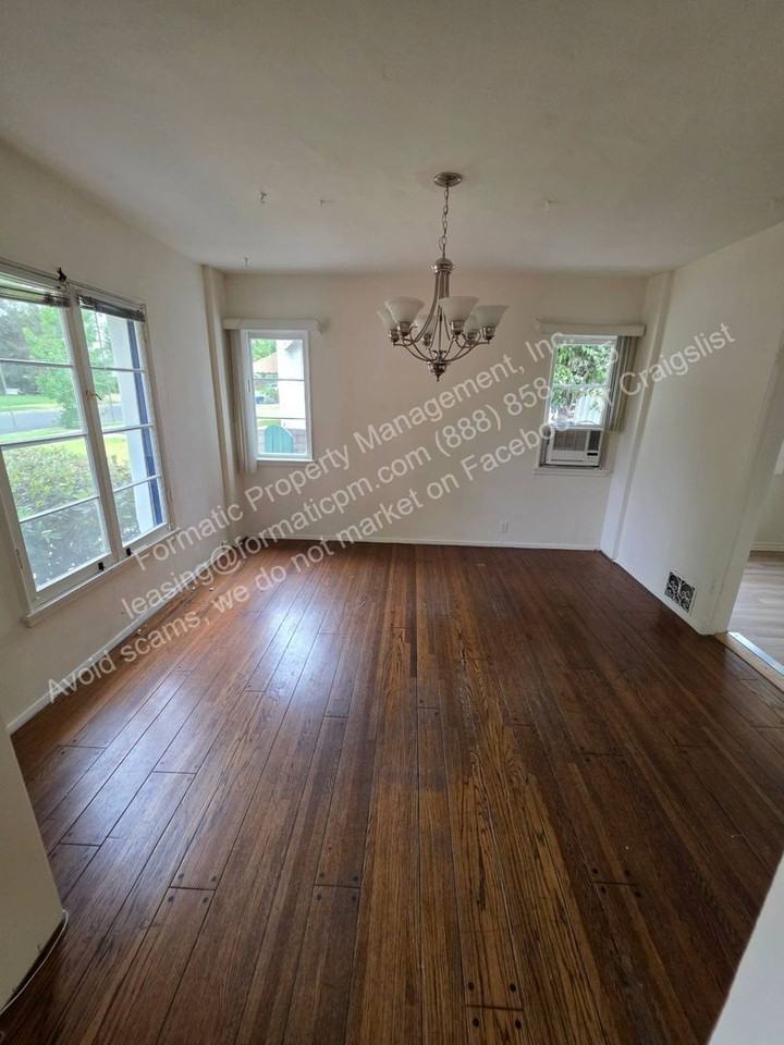 1720 La Senda Pl - Photo 4 of 19