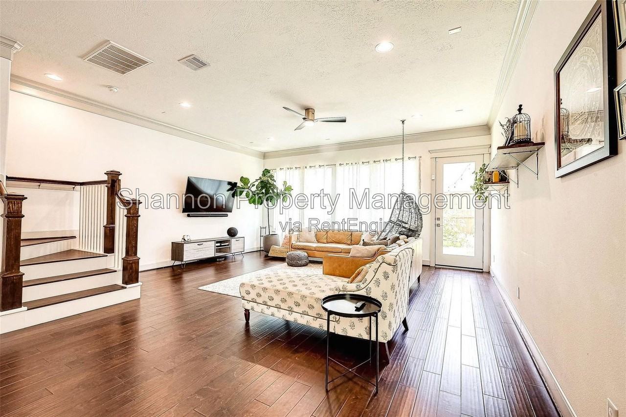 5807 Kansas St #D - Photo 4 of 23
