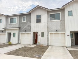 featured image of 7532 W Darrow St