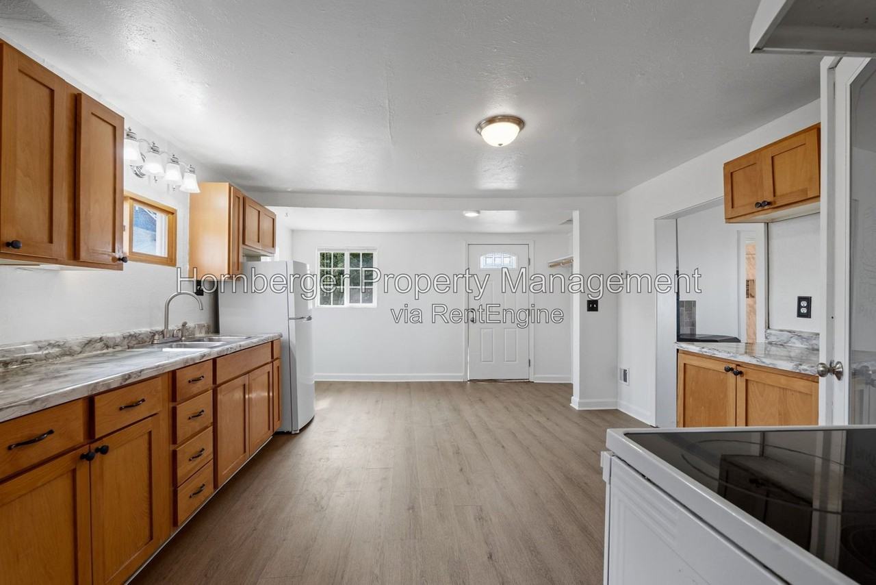 1103 E Joseph Ave - Photo 3 of 26