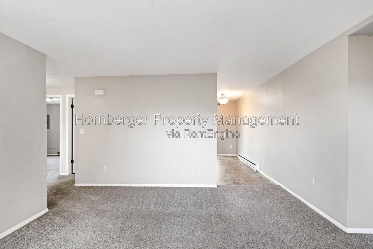 2605 E Upriver Dr - Photo 6 of 27