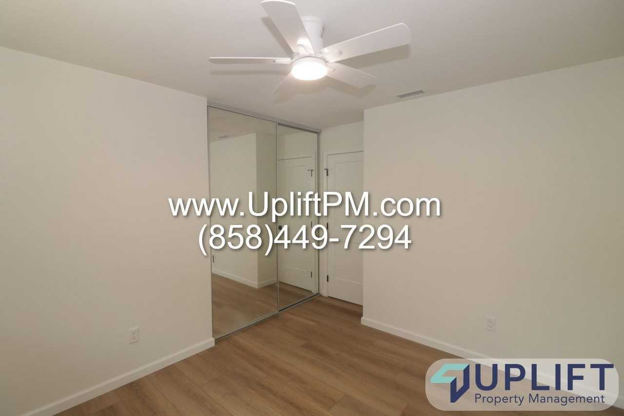 8949 Bower Ln - Photo 5 of 30