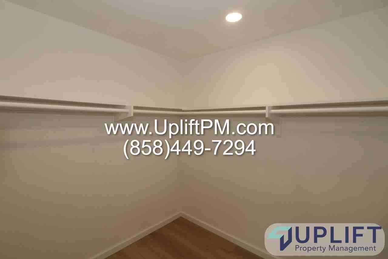 8949 Bower Ln - Photo 7 of 30