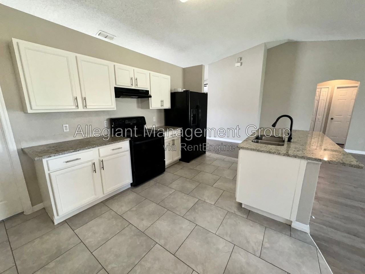 1011 Morvan Ln - Photo 2 of 19