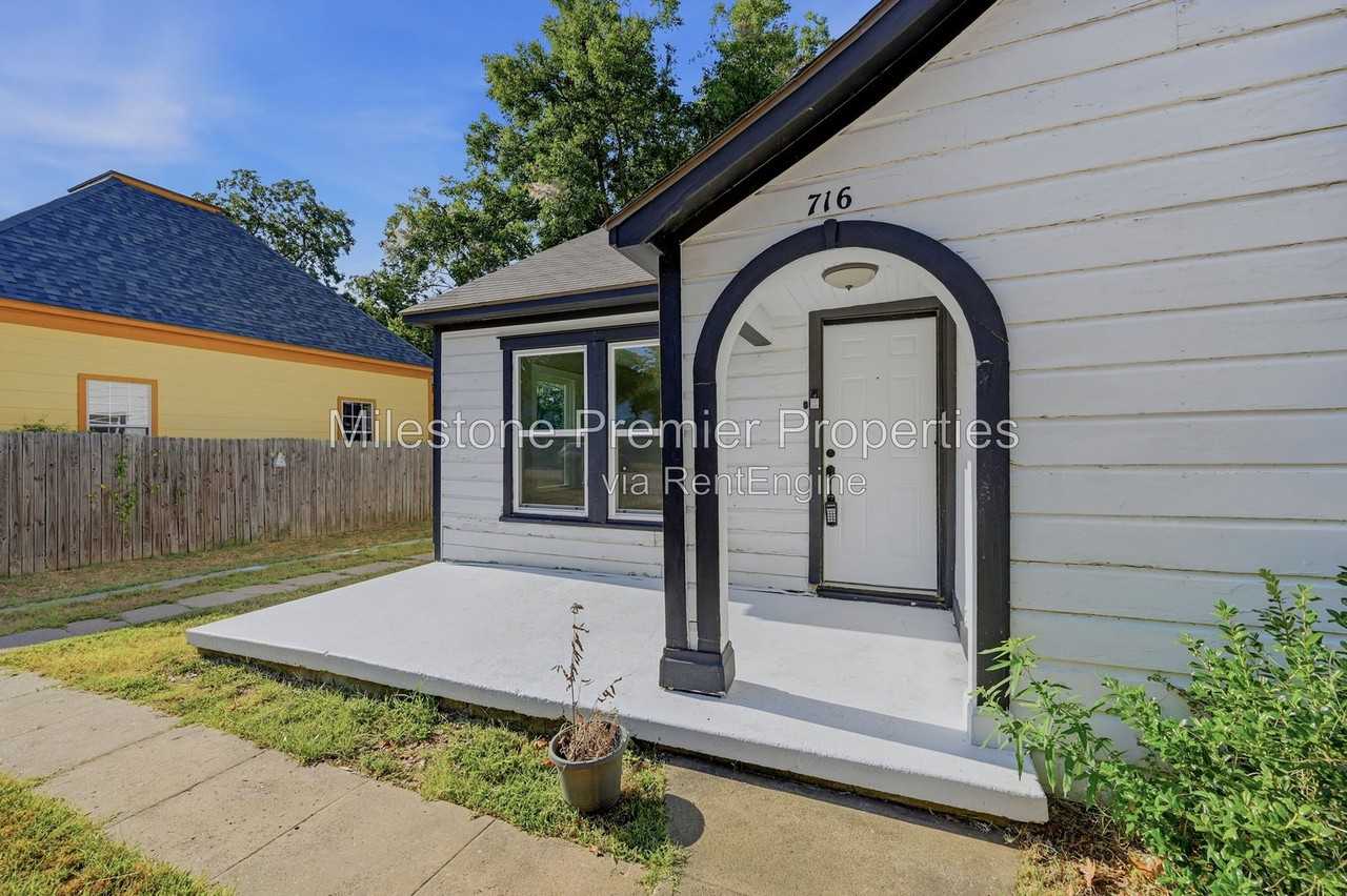716 W Heron St - Photo 4 of 22