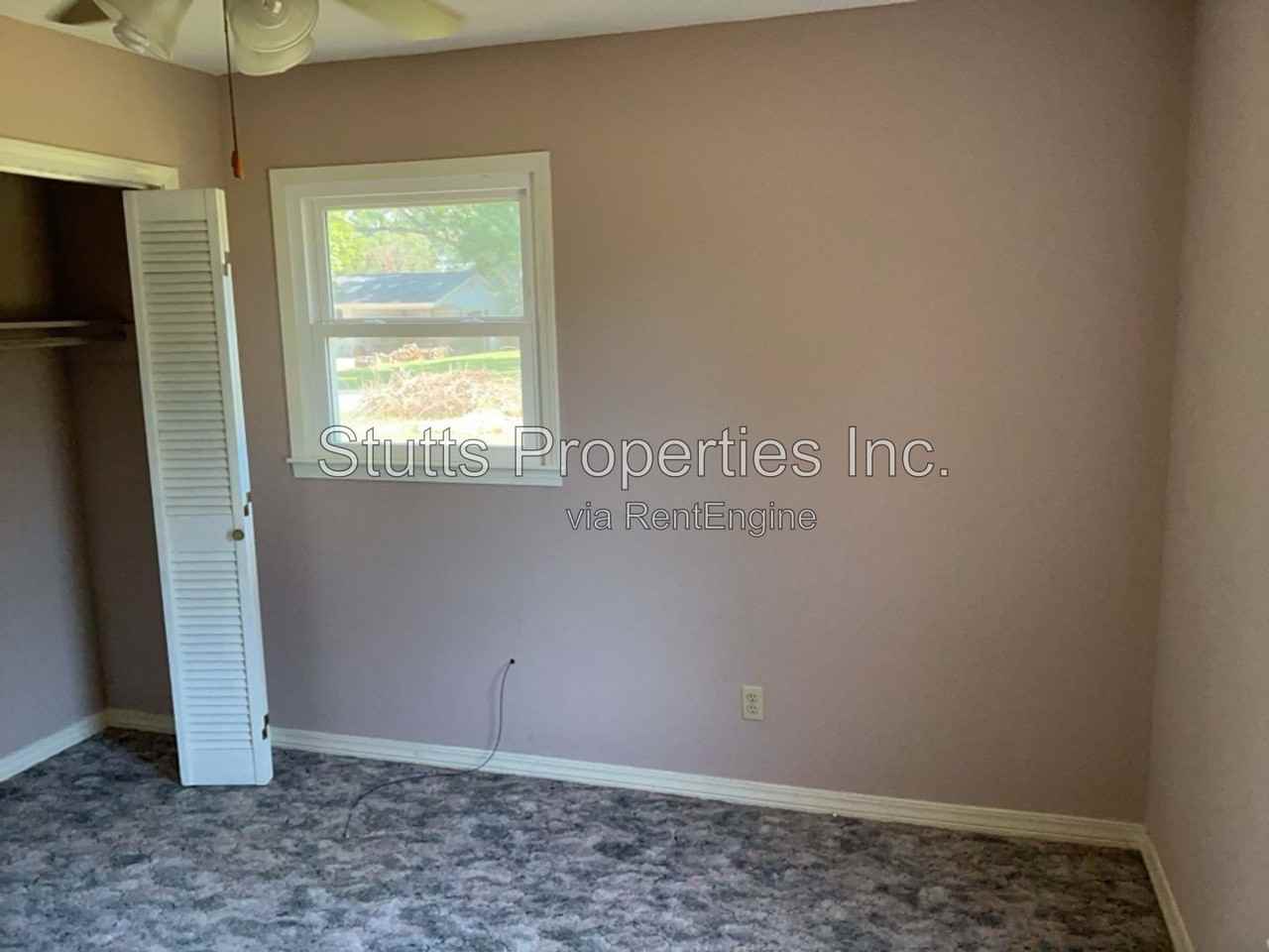 86 Lamoray Dr - Photo 2 of 25