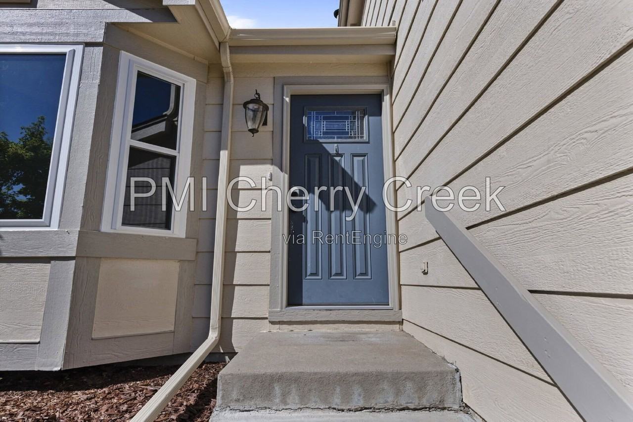 21494 E Crestline Ln - Photo 3 of 30