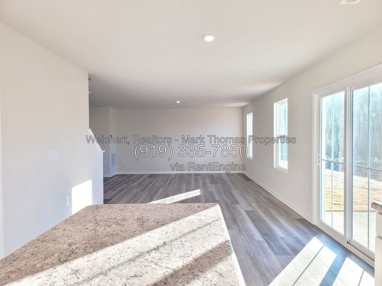 1117 Bridgewater Dr - Photo 6 of 31
