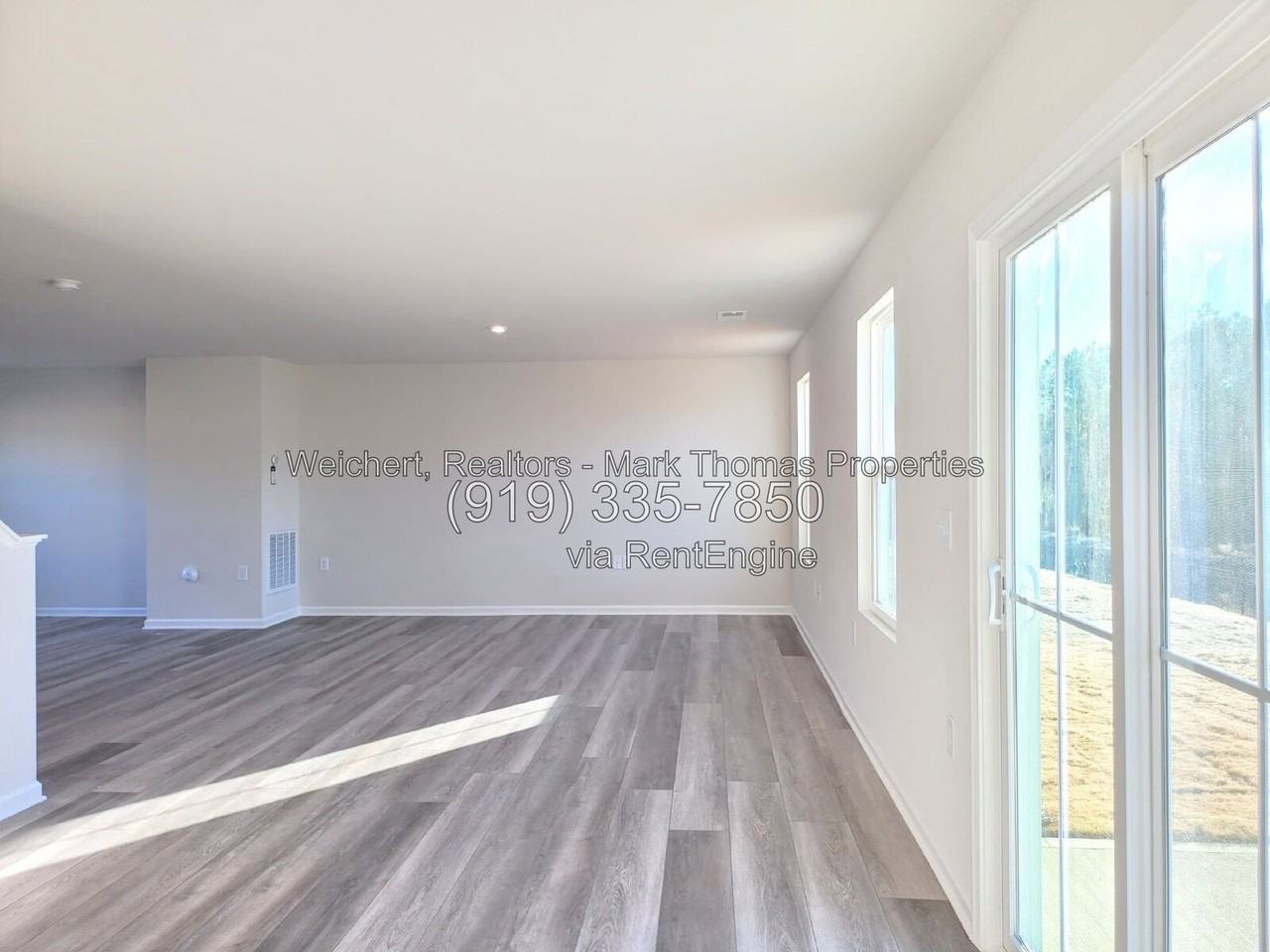 1117 Bridgewater Dr - Photo 7 of 31