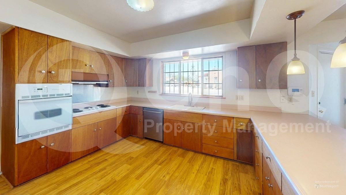 1590 E Hampton St - Photo 5 of 31