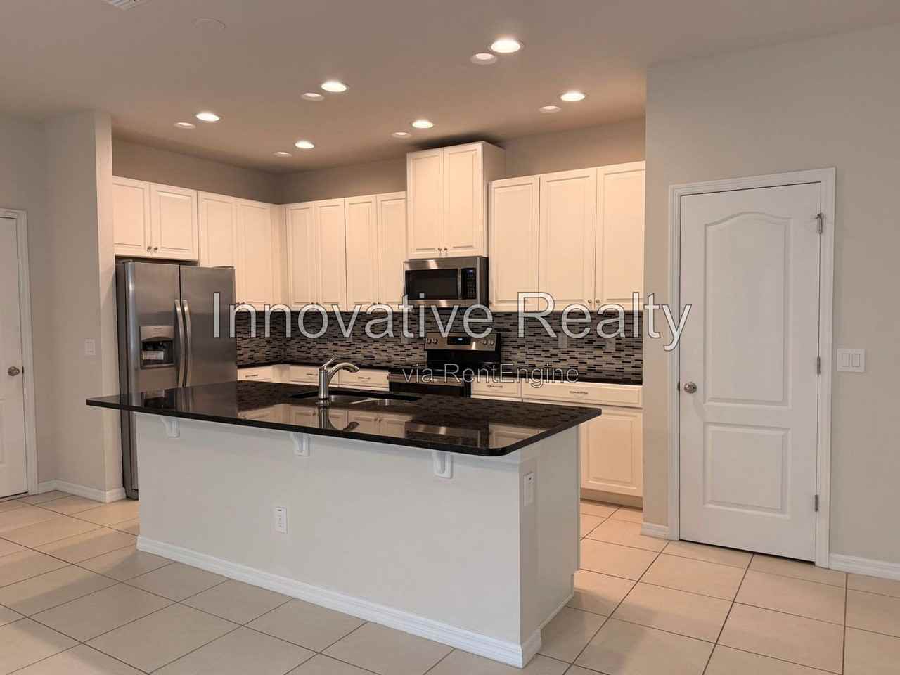 67 Delacorte Way - Photo 3 of 15
