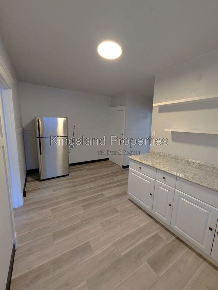 4982 Oleatha Ave #4982A - Photo 2 of 19