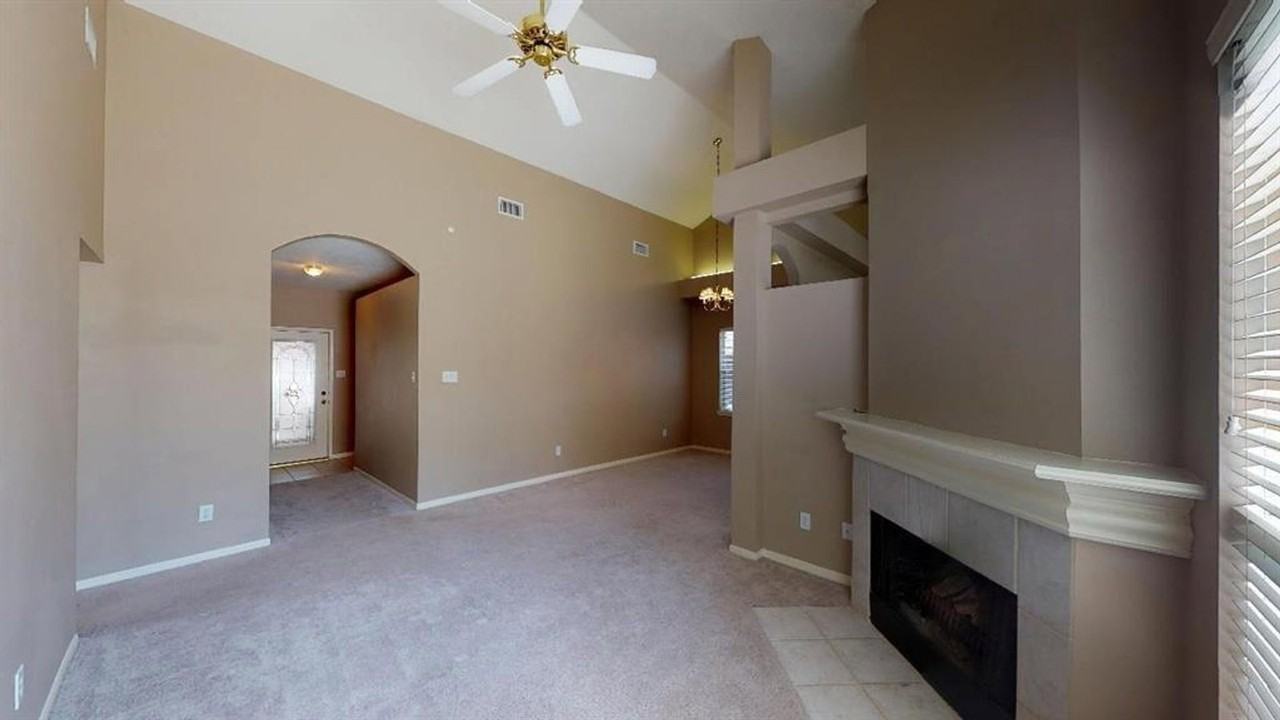1410 Chesterpoint Dr - Photo 5 of 12