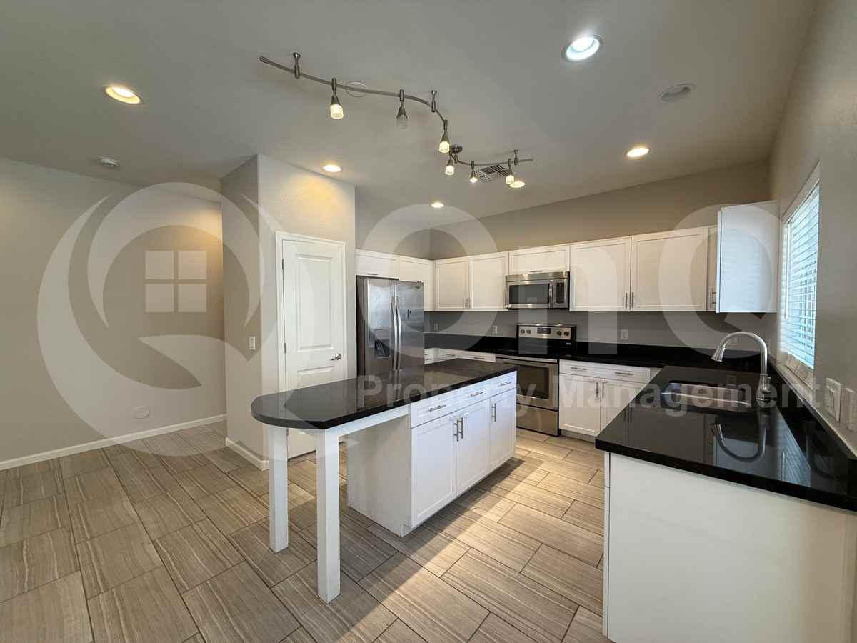 1836 W Minton St - Photo 7 of 22