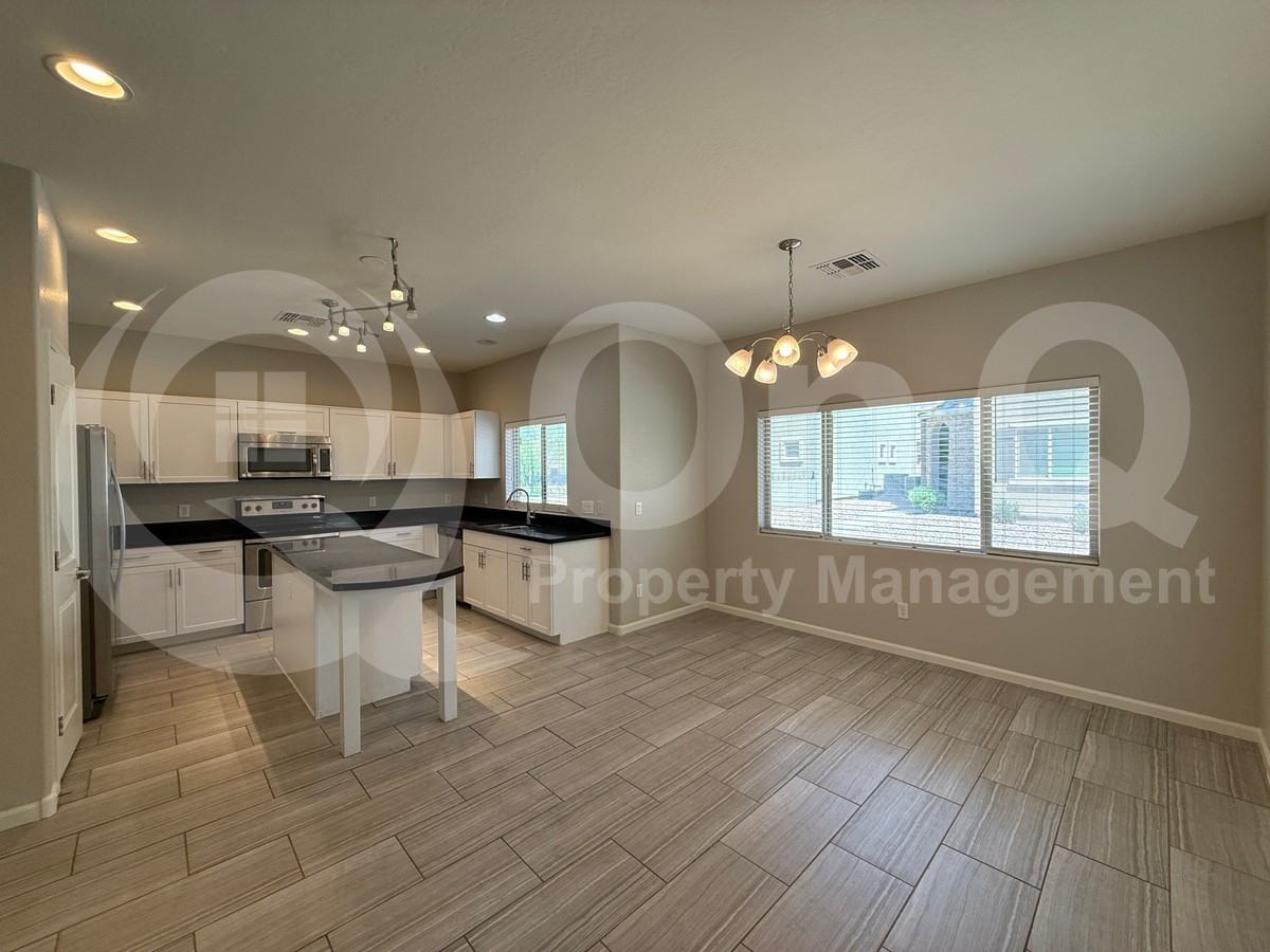 1836 W Minton St - Photo 6 of 22