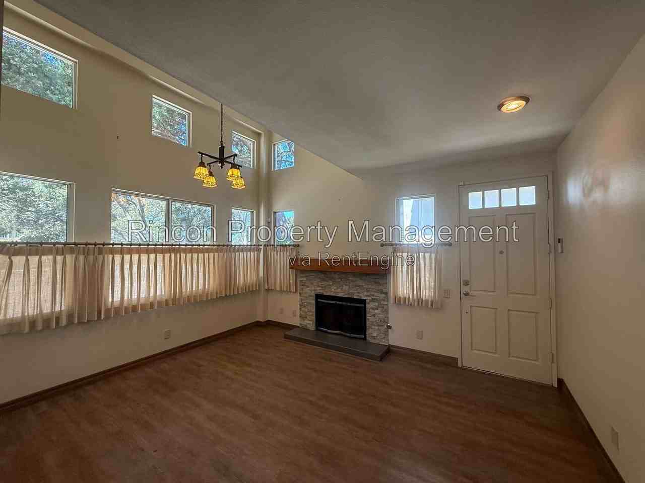 325 Blue Dolphin Dr - Photo 4 of 20