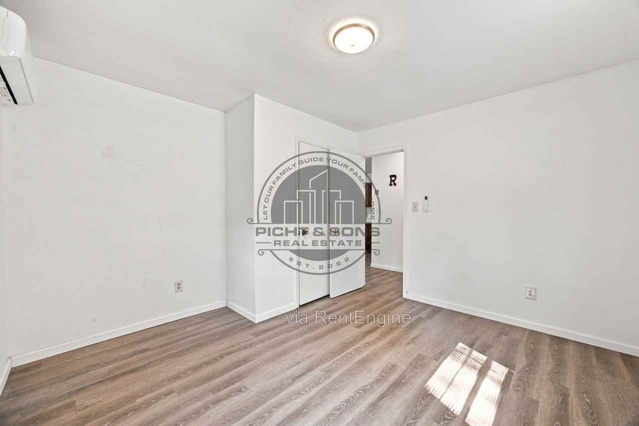 1505 Joe Louis St - Photo 7 of 12