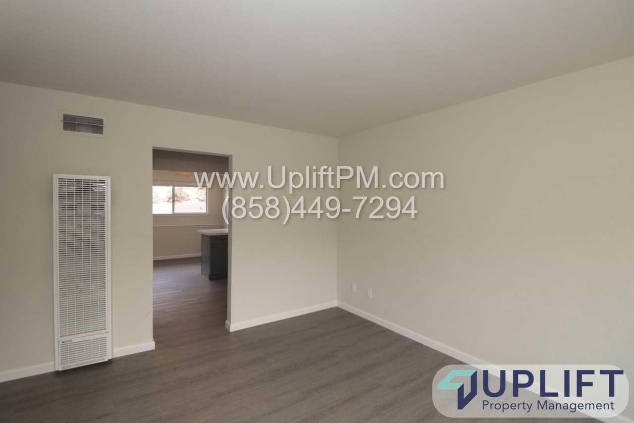 7376 University Ave - Photo 2 of 14