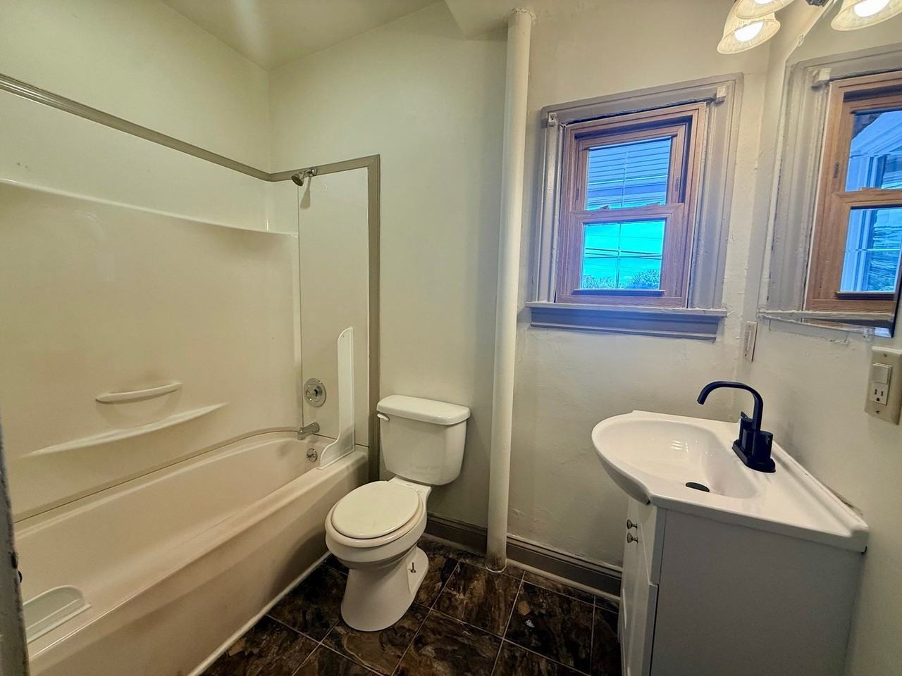 324 S Christian St #3 - Photo 7 of 14