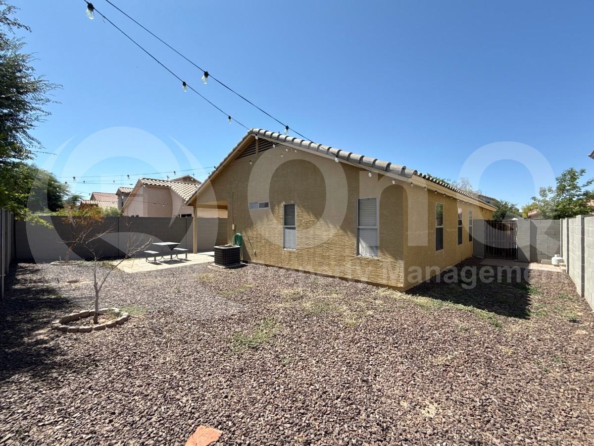 16661 W Belleview St - Photo 3 of 22