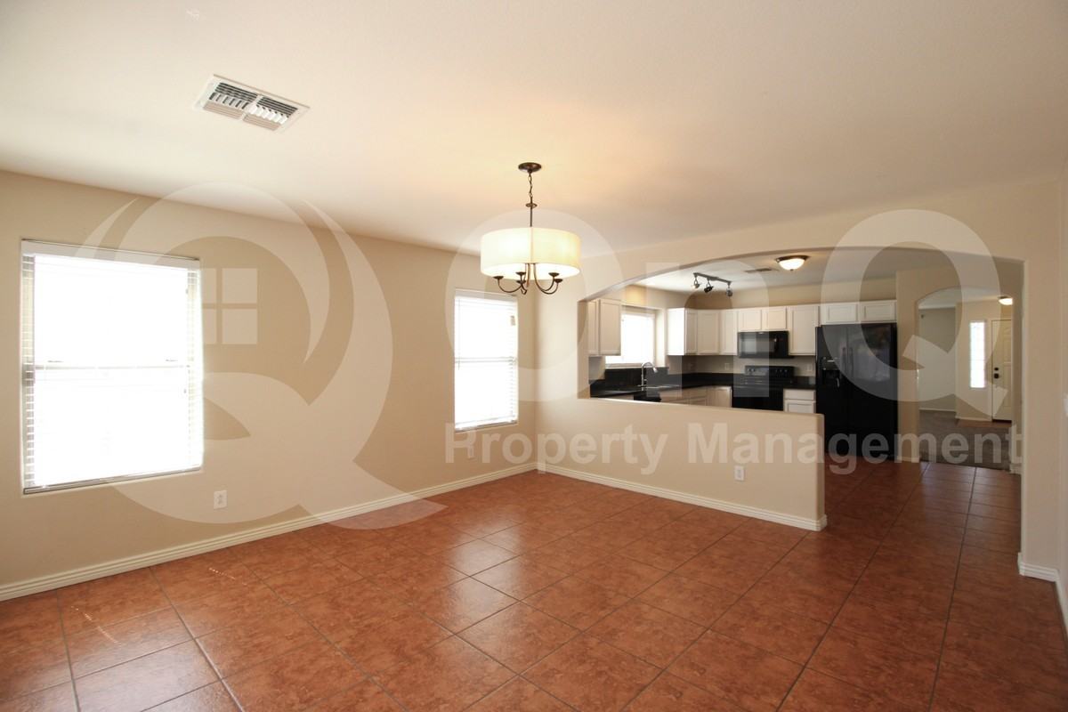 16661 W Belleview St - Photo 4 of 22