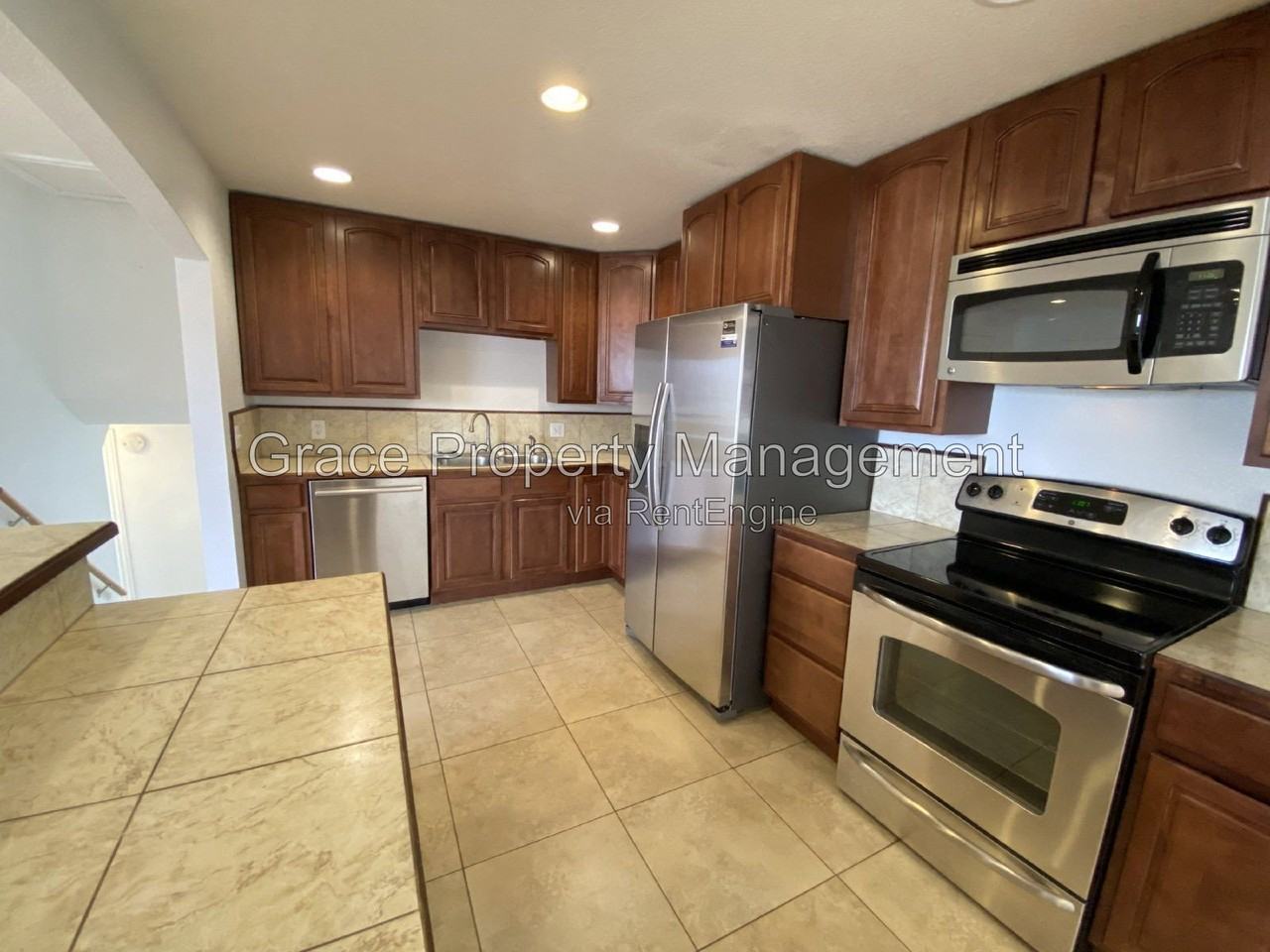 12936 E 30th Ave - Photo 5 of 49