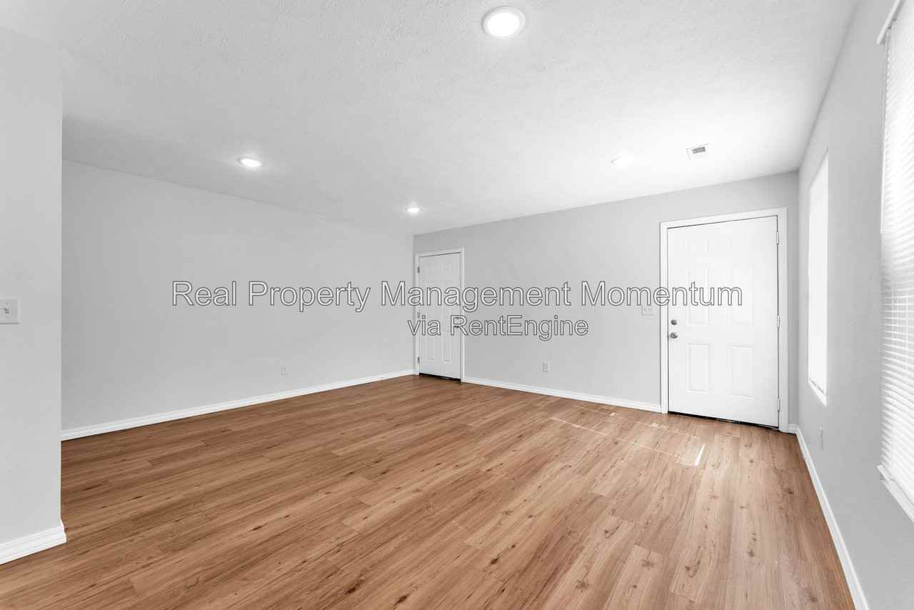 1602 W Scott St #A - Photo 3 of 26