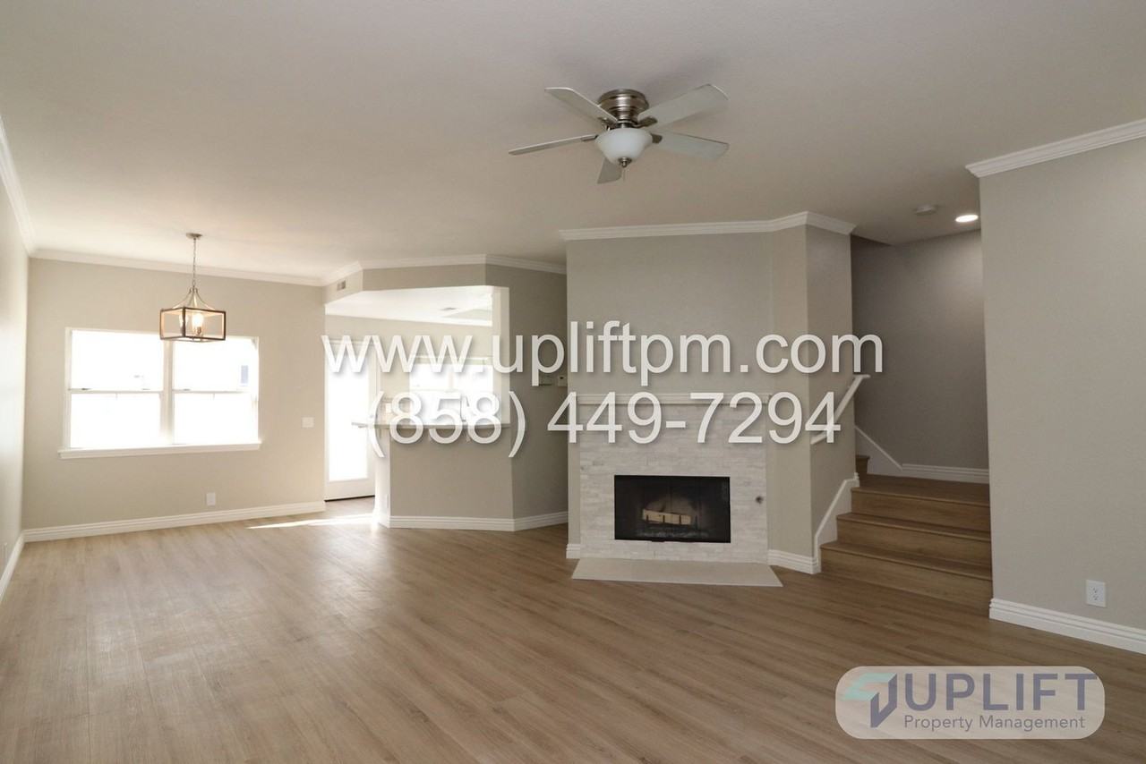 10040 Scripps Vista Way #48 - Photo 5 of 21