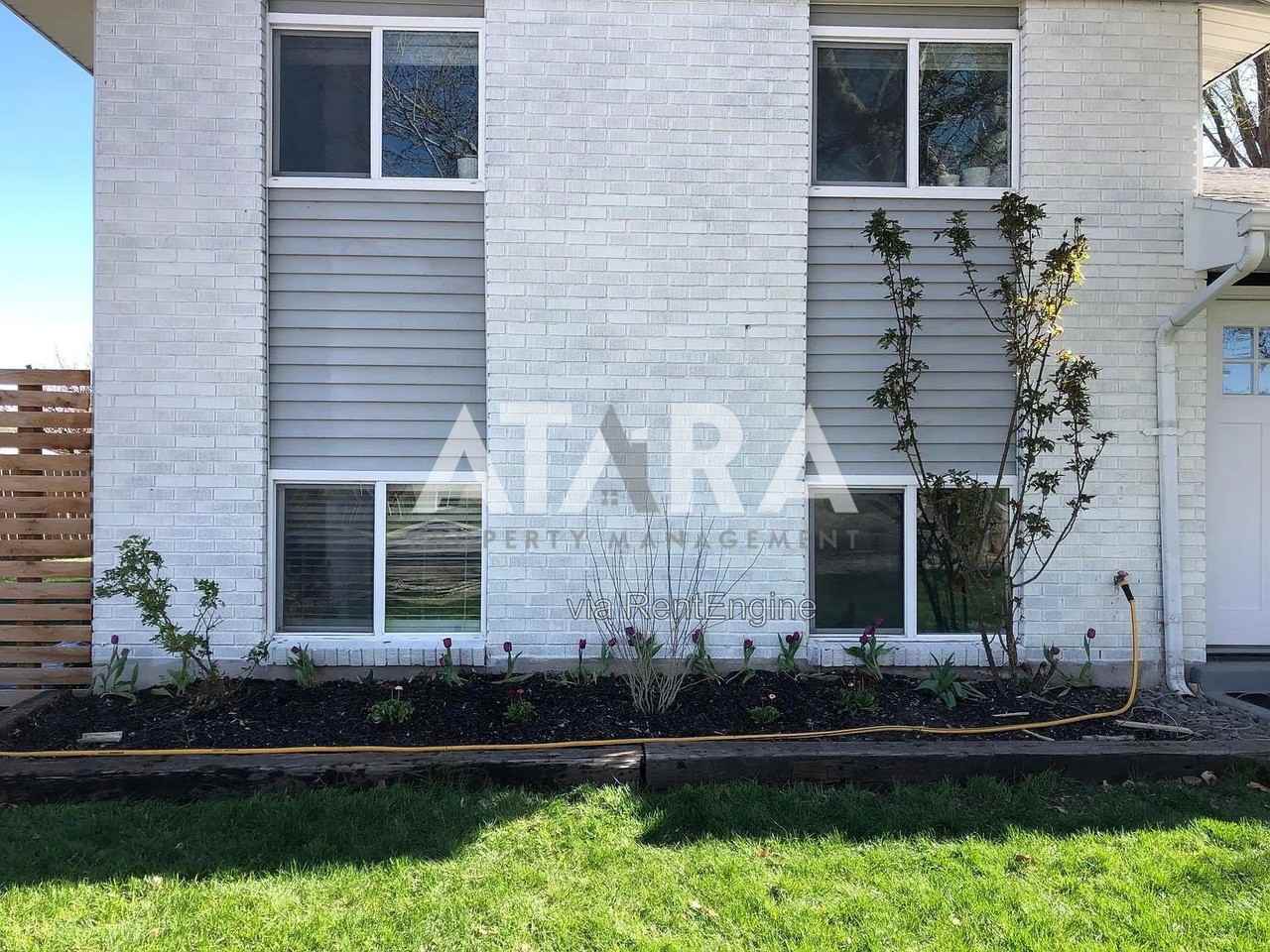3213 W Rushton Ln - Photo 4 of 20