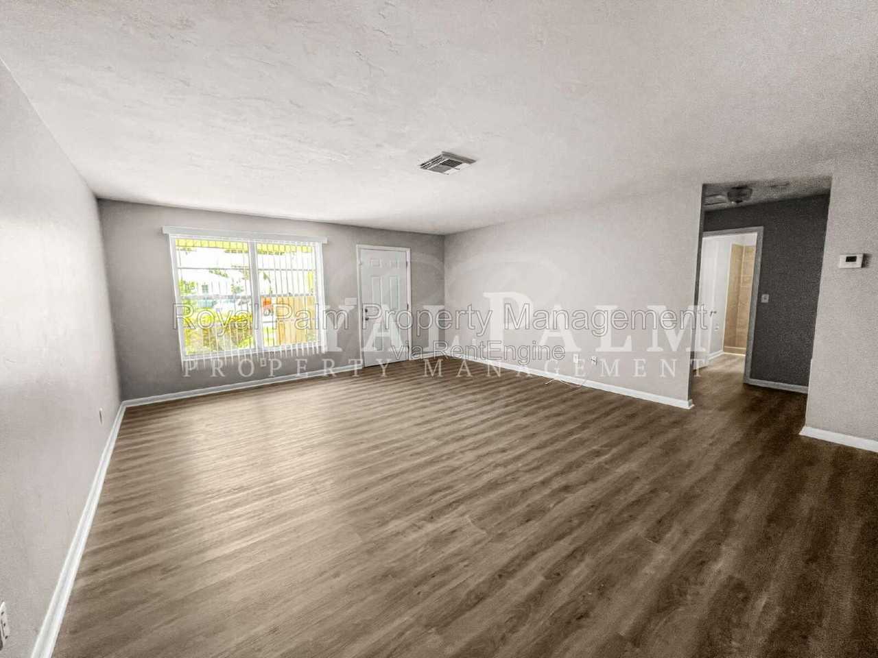 4511 Se 5th Pl #A - Photo 7 of 28