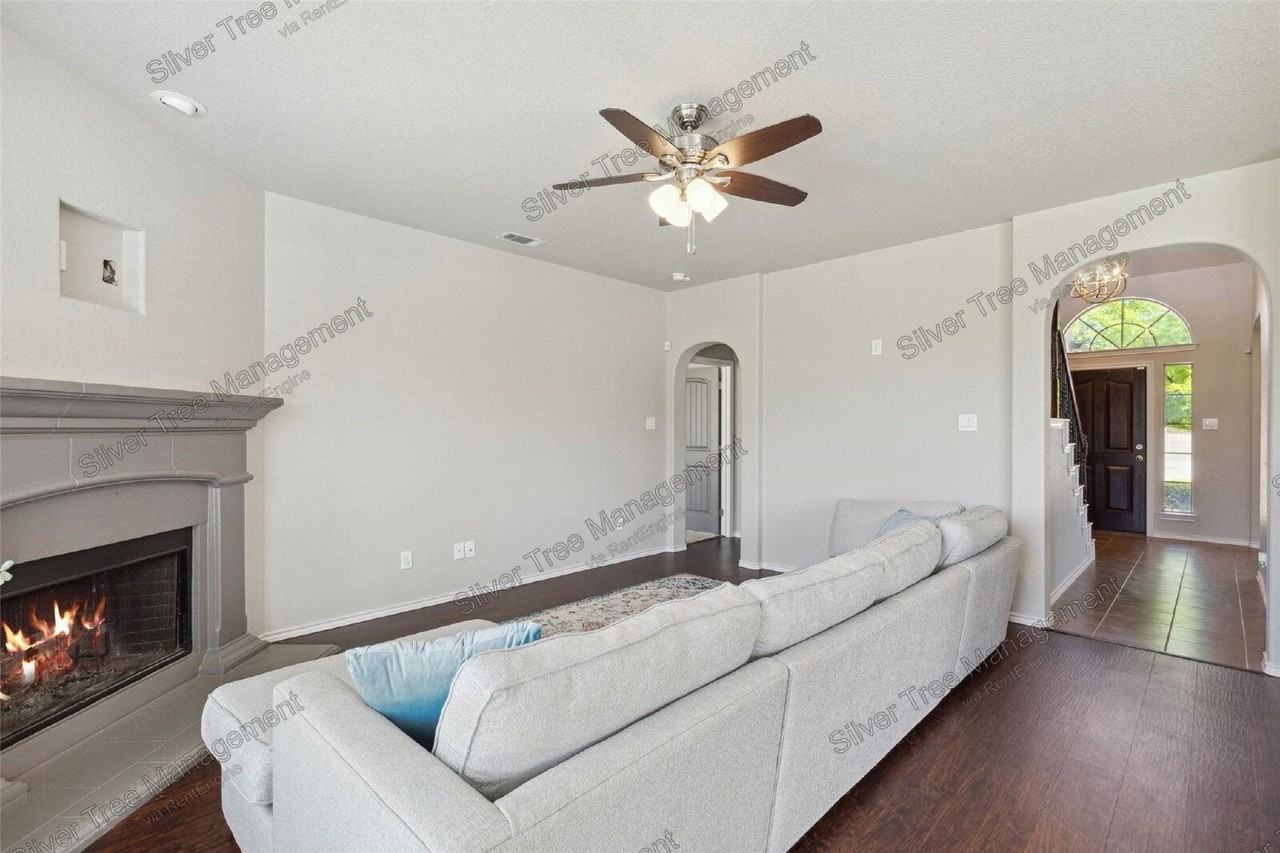 1416 Elkford Ln - Photo 7 of 24