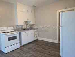 featured image of 448 W 3rd Ave #3