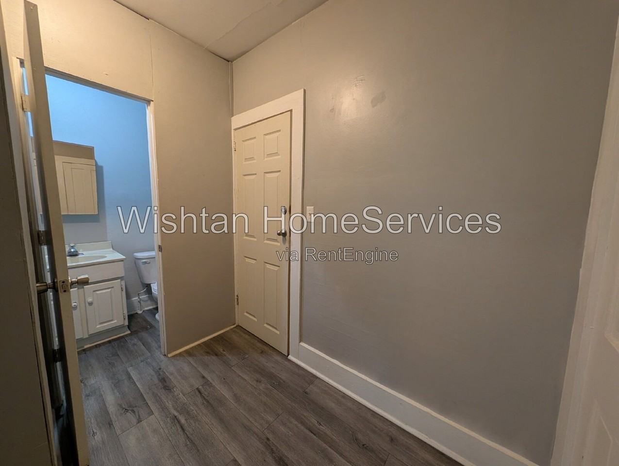 448 W 3rd Ave #3 - Photo 5 of 18