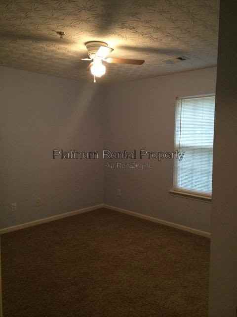 244 Village Square Dr - Photo 7 of 50