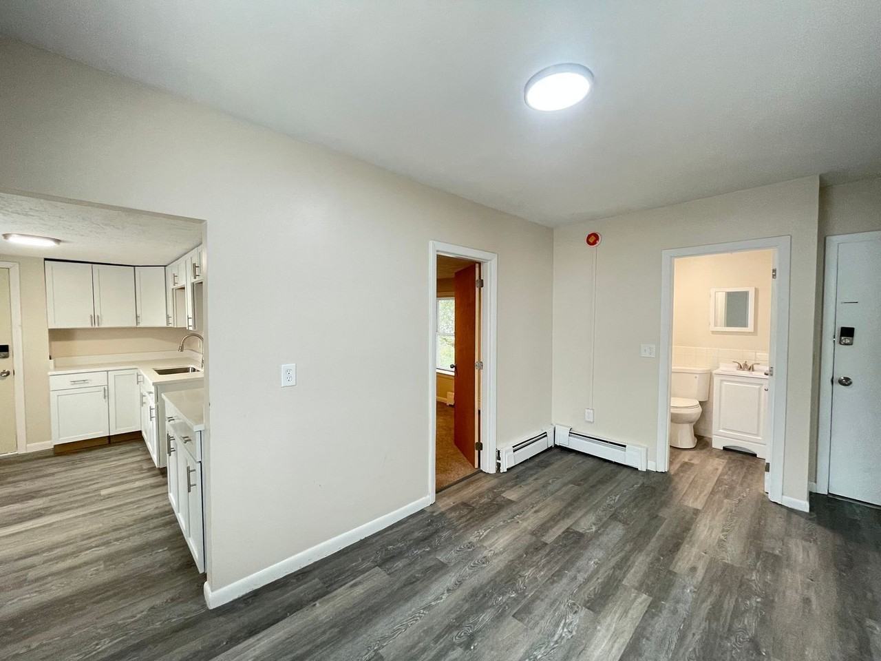 343 Hayward St #3 - Photo 4 of 17