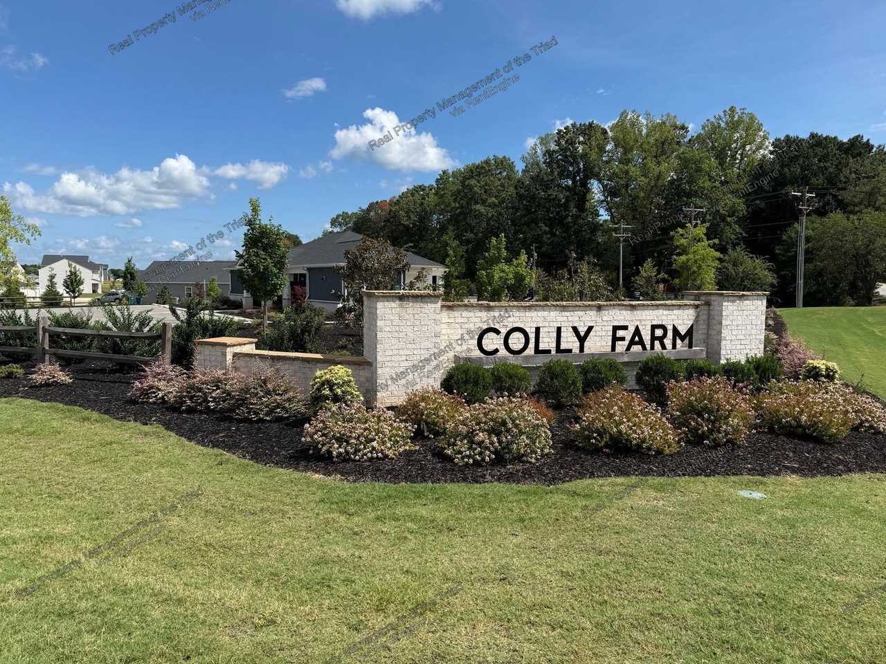 122 Longleaf Court - Photo 2 of 34